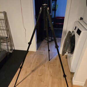 Manfrotto 290xtra Tripod (without head) and carry bag